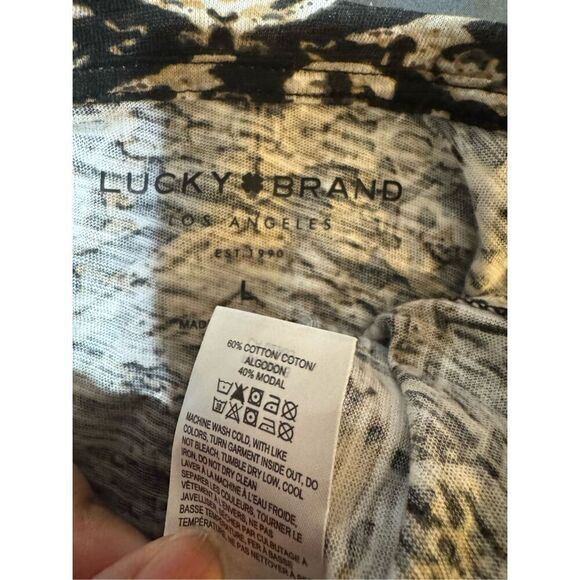 Lucky brand women short sleeve scoop neck graphic tee L - Picture 6 of 6